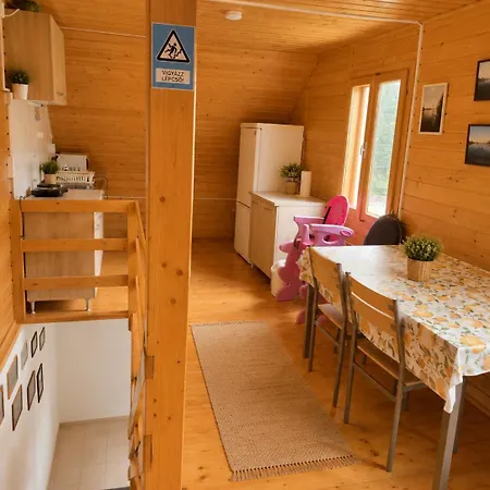 Guest house Liliom Vendeghaz Es Buefe Szarvas